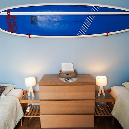 Red Star Surf & Yoga Camp Lanzarote Hostel Famara Kültér fotó
