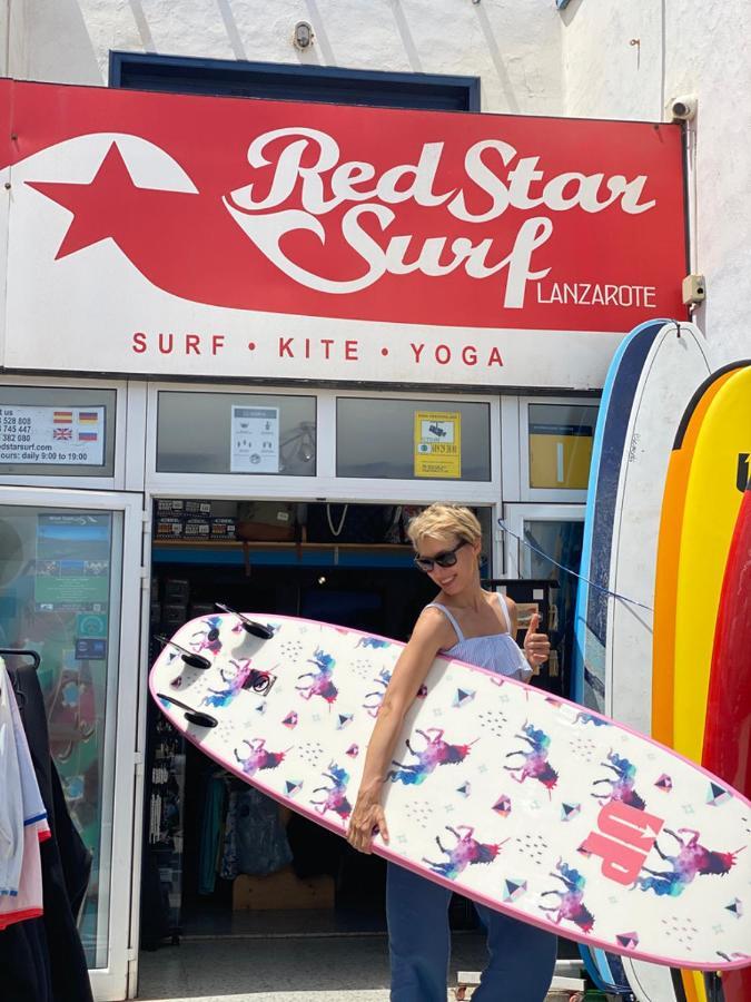 Red Star Surf & Yoga Camp Lanzarote Hostel Famara Kültér fotó