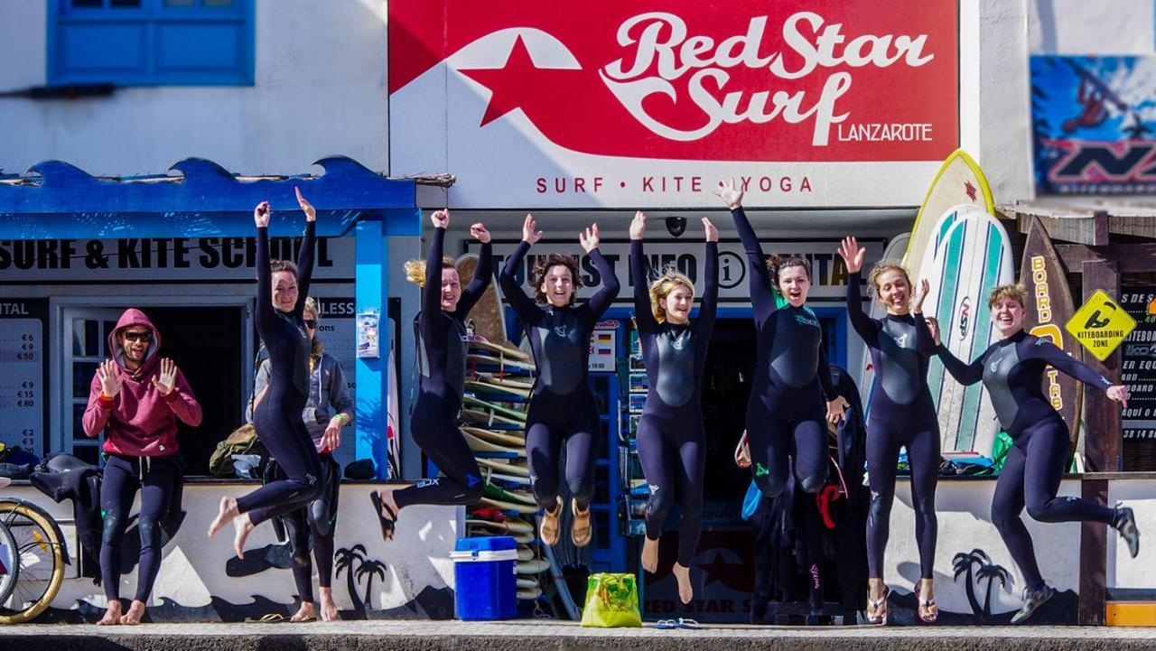 Red Star Surf & Yoga Camp Lanzarote Hostel Famara Kültér fotó